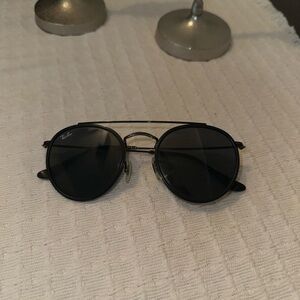 Ray-Ban Dark Lens Sunglasses